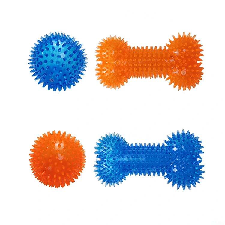 TPR Bola de huesos Spiky con chirriador